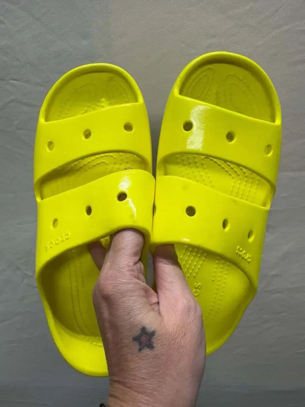 Crocs Classic Two-Strap Slide Sandals Neon Yellow Size M5 W7